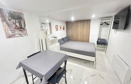 Charmant studio neuf et meublé - Foto 10