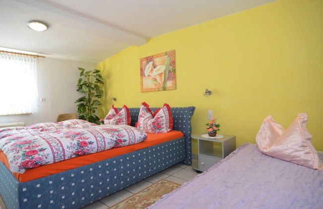 Holiday Home in Neustadt am Rennsteig With Pond - Foto 12