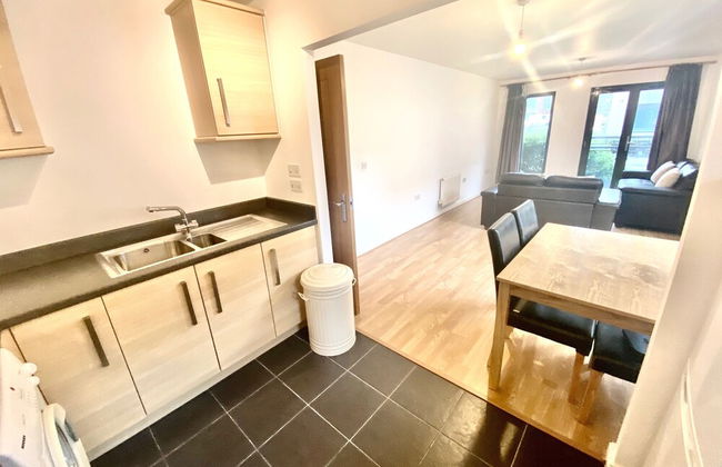 Sea Breeze Retreat in Swansea - Photo 32