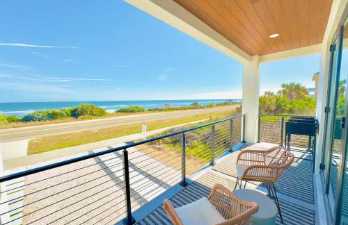 The C House - Photo 3