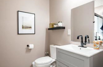 Modern & Stylish - Mins to Downtown - Family Friendly - Photo 27