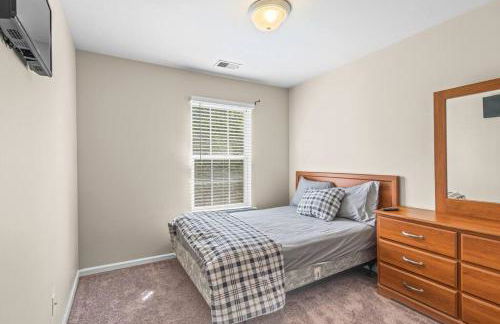 Charming MultiLevel 4 bedroom Townhouse - Foto 15