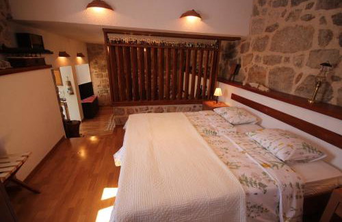 Traditional Stone House Adrian - Photo 65