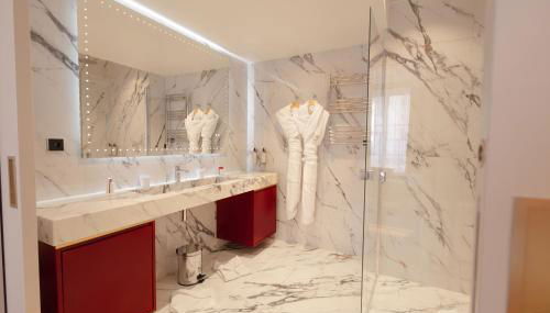 Mode Paris Aparthotel - Foto 3, towels, Shower