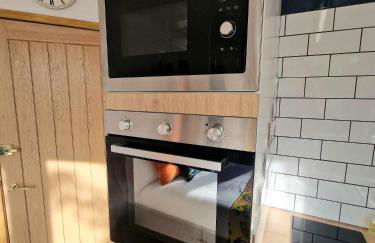 Beachside Bliss in Heart of Town - Foto 11