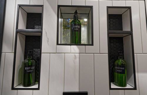 Luxury Mirror House-private, hot tub, 1 way glass - Foto 20