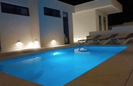 Casa Gerda modernes Haus mit Pool, ACs und Heizung, strandnah - Foto 1