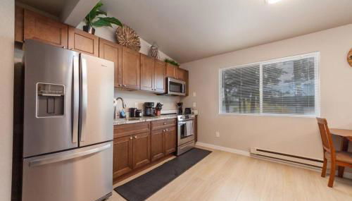 Comfortable Duplex Unit - Beautiful Lake Views! - Foto 5