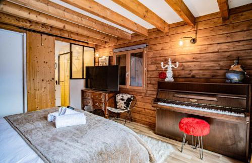 Chalet with garden close to the slopes - Photo 13