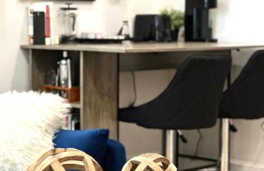 Winter living, Downtown 1BR Apt with kitchen and laundry, Near Convention Center and PPAC - Foto 13