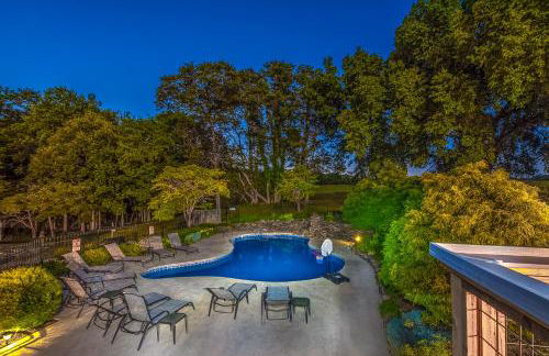 Spacious Serene Cabin Sleep 14 Pool Hot Tub Games - Foto 54