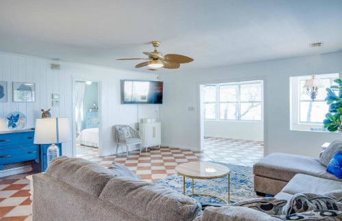 Perfect Summer Vacation/ Waterfront Property/Bay Views/ Ocean Views/ Boat Dock/ Kayak/Dog Friendly! - Foto 7