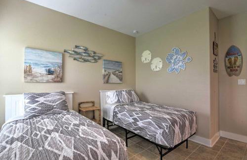 Ocean View and Grill Crystal Beach Bungalow! - Foto 18