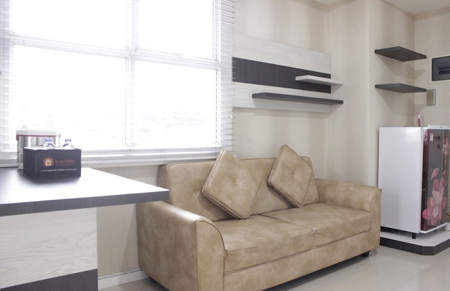 Simply Homey 2BR Apartment Parahyangan Residence - Photo 6