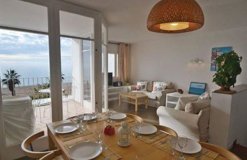 Duplex en frente de la playa al lado de Barcelona - Foto 1