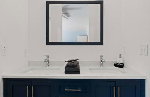 Hacienda Hideaway 3BR Desert Oasis w Pool Spa & Firepit - Foto 28