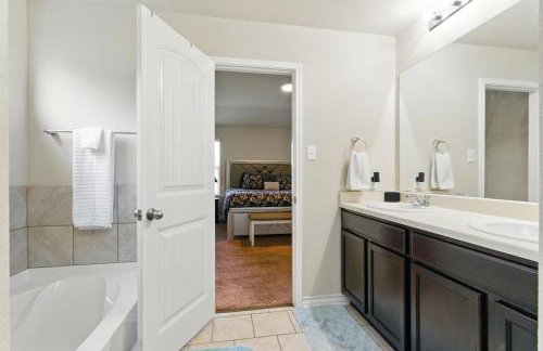 5 Bedroom Luxurious Retreat in Schertz, San Antonio - Foto 42