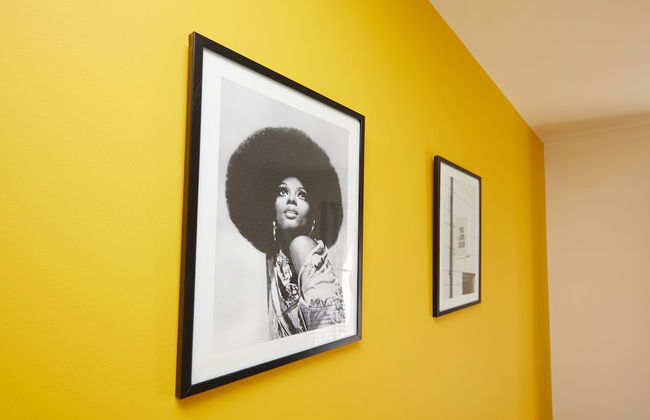 3 Bedroom Large House - Train Station - Photo 25