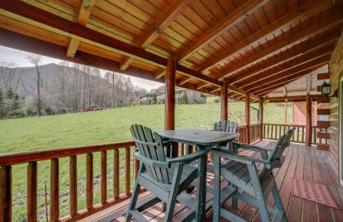 Maggie Valley Cabin with Private Hot Tub and Game Room - Foto 33