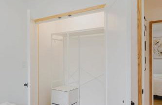 Lux 3BD Minutes Walk to Airport - Foto 8