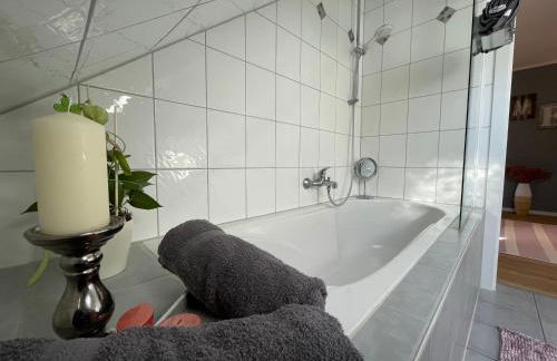 Schöne Ferienwohnung in Schauenstein-Hof im Frankenwald mit Loggia 100qm - Foto 22