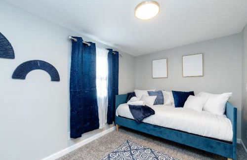 Lakeside Serenity Your Perfect Getaway Gallatin - Photo 29