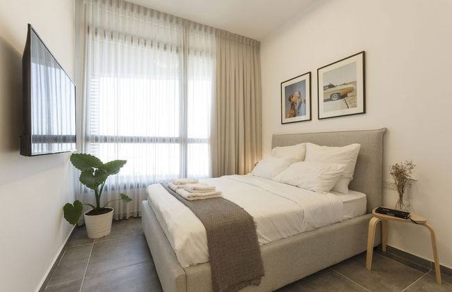 AirTLV - Menachem Begin Apartment - Foto 4