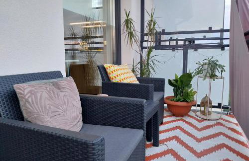 Magical Mirror Apartment - Photo 3