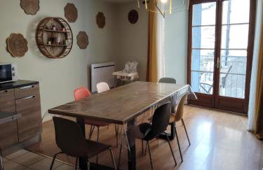 Appartement spacieux en centre ville de Besse - Foto 1