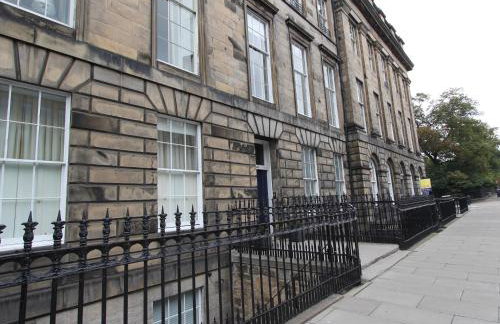 Escape To Edinburgh @ Albyn Place - Foto 86