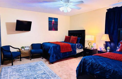 Large 3BR Home for Families and Work Stays With Fast WIFI - Foto 12