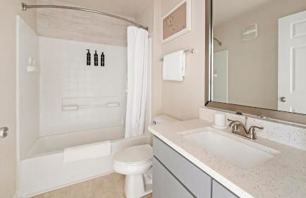 Landing Beautiful 1BD Game Room Courtyard - Foto 51