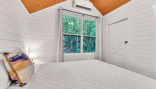 Dogwood Cottage with Private Fire Pit & Sleeps 6 - Foto 4