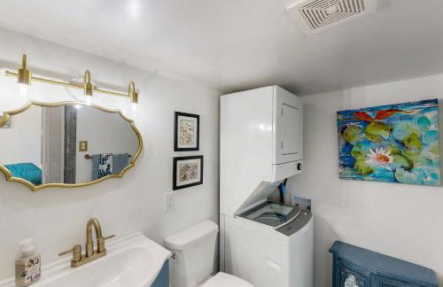 Hot Tub and Fire Pit Lakeside Getaway, Dogs Welcome - Foto 15