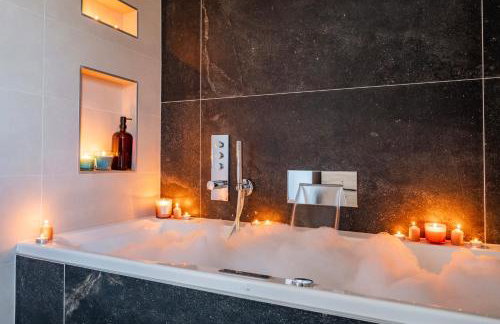 Ecolodge 4étoiles Luxe, détente et balnéo dans la forêt - Foto 41