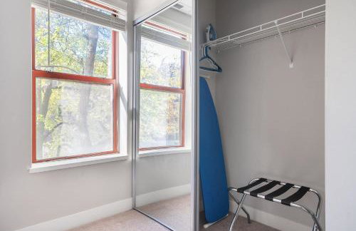 Corner view close to Gainsbridge and Lucas Oil - Foto 25