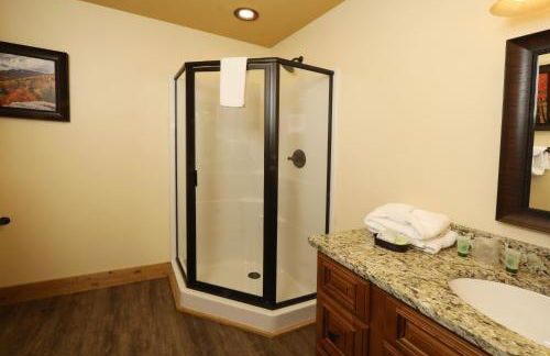 Splash Time Cinema - Six Bedroom Chalet - Photo 118