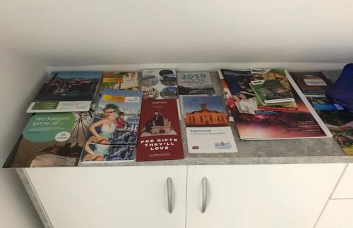 Ferienwohnung Sunny - Moderne Ferienwohnung im Grünen in Saarbrücken-West - Foto 24