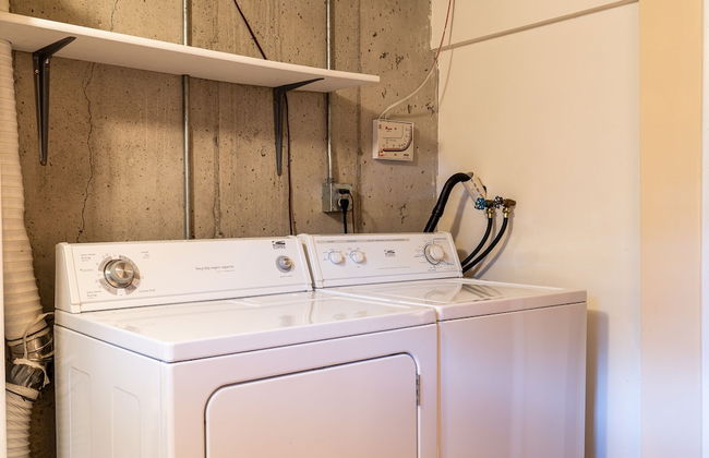 Huckleberry House - Photo 18