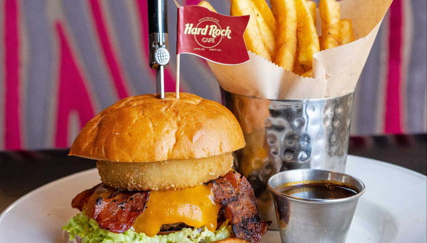 Hard Rock Café Las Vegas Tickets - Photo 4, The classic Hard Rock burger