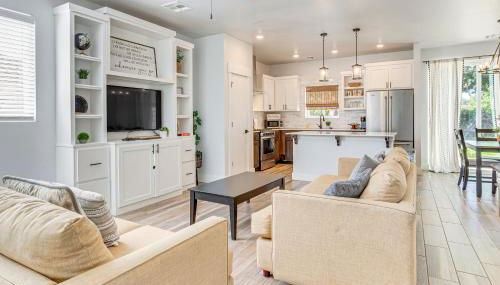 Stylish OKC Farmhouse with Garden - Close to OU - Foto 4