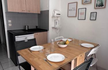 Studio 3 pers climatisé rénové, au calme, idéalement situé proche St Raphael-St Tropez, plage et commerces à pieds - Foto 43