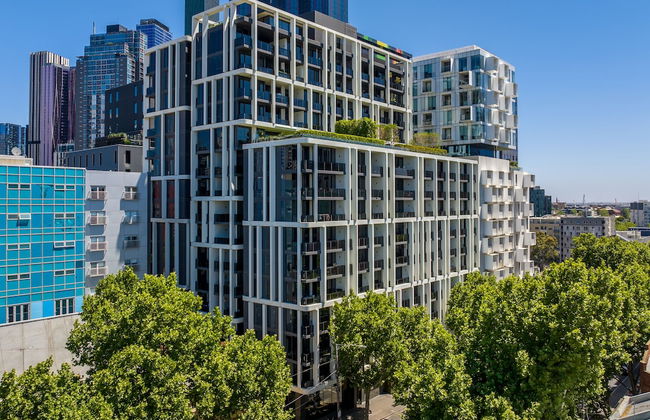 The Eminence Apartments by CLLIX - Photo 1