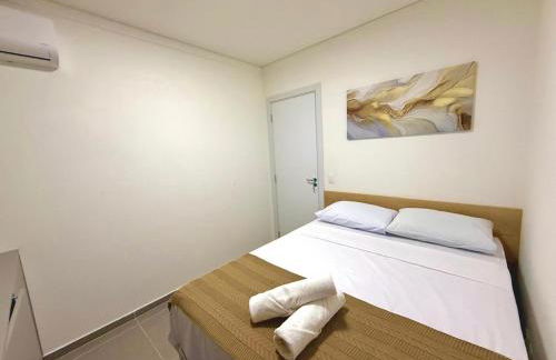 Central novo, andar alto-2quartos com Ar-Cond Q e F - Foto 4