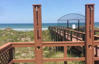 130 Direct Ocean Front 1 bedroom condo with heated pool - Foto 7