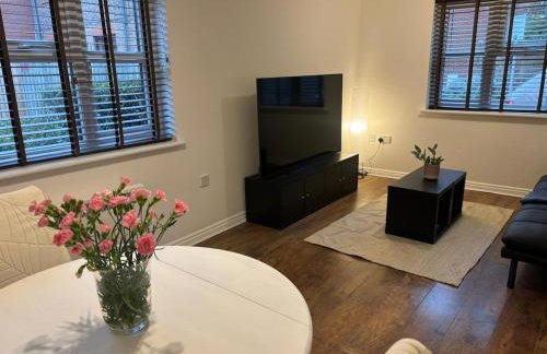 Small two Bed Apartment on a Private Road - Foto 8