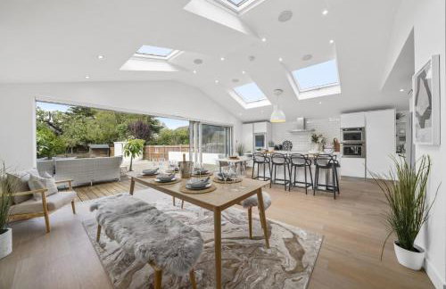 Clarence House-Windsor-Parking-5 bed - Photo 2