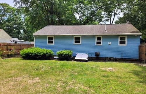 Lake Congamond Suffield House - Foto 26