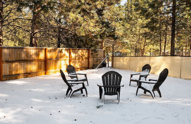 Quiet River Bend Cabin by Avantstay 35 Mins to Mt Bachelor 10 Mins to Town Centre Hot Tub - Foto 24