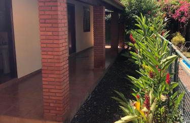 Chácara Linda e Aconchegante com 300mega Internet, Quadra Beach Tennis e Mesa de Sinuca - Foto 4